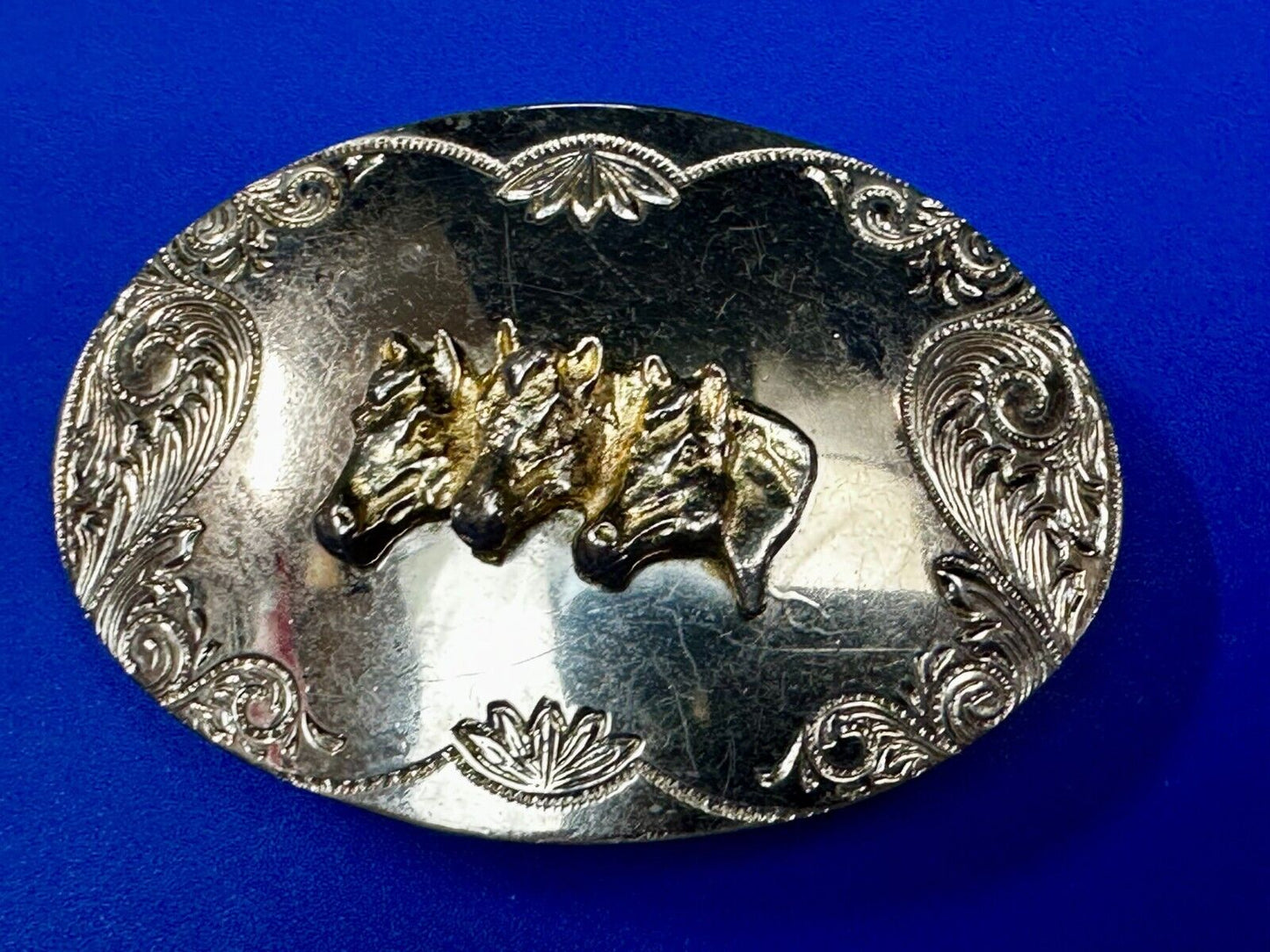 Three Horse Heads - Vintage Western Ornate Reflective Oval Two Tone Belt Buckle