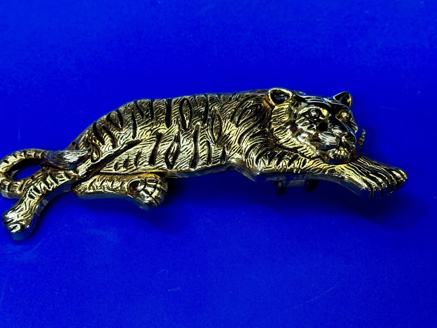 Tiger Mountain Lion HUGE 6" Wide Large Gold Tone Vintage Belt Buckle