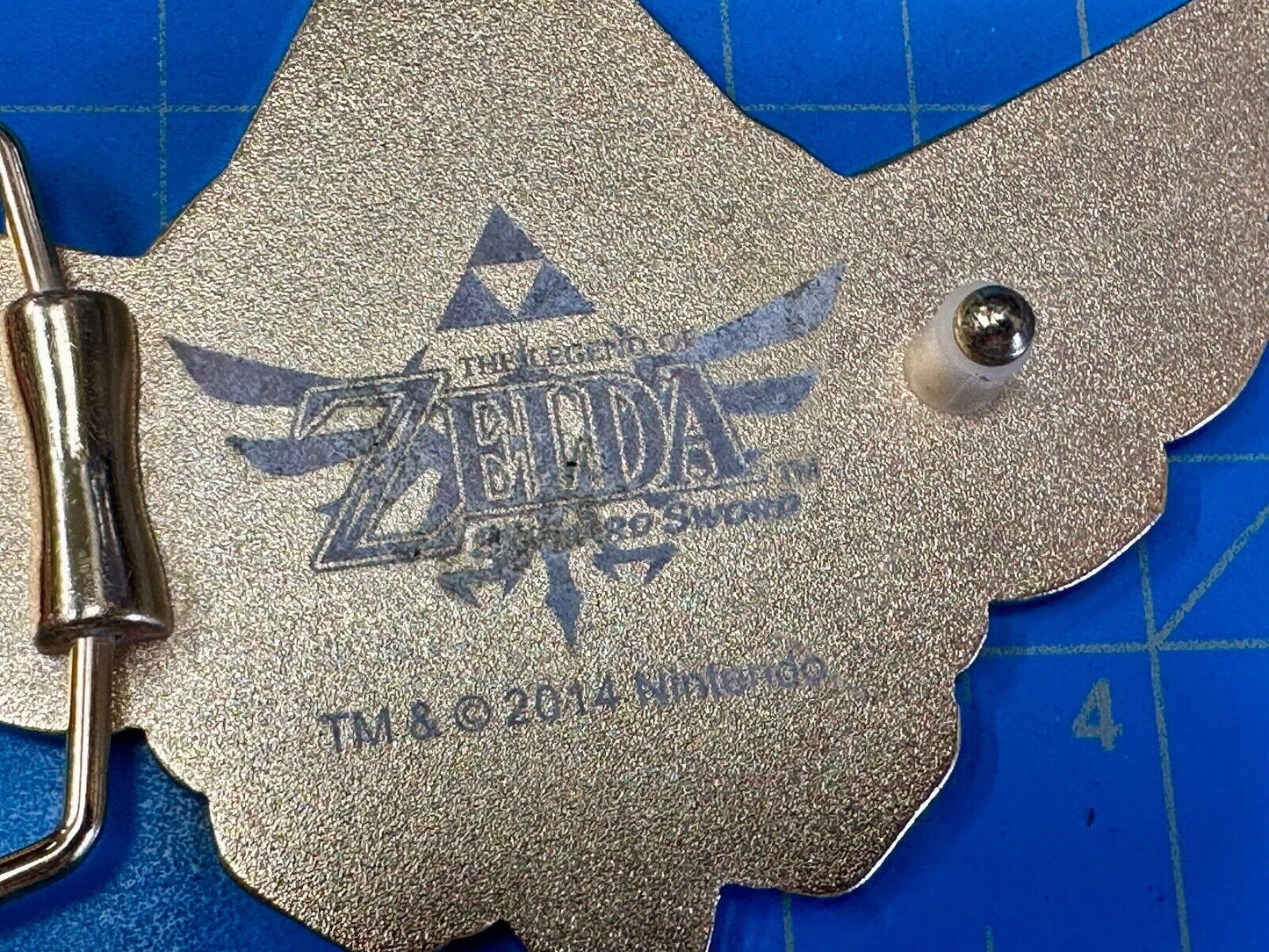 The Legend Of Zelda Black Golden Crest Triforce Nintendo 2014 Belt Buckle