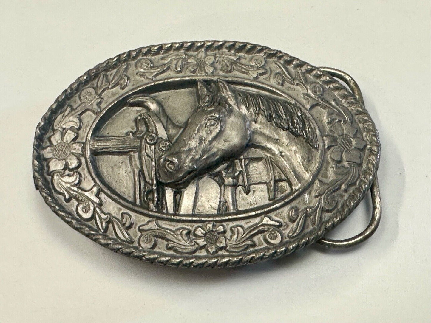 Vintage 1985 Horse lovers siskiyou pewter belt buckle