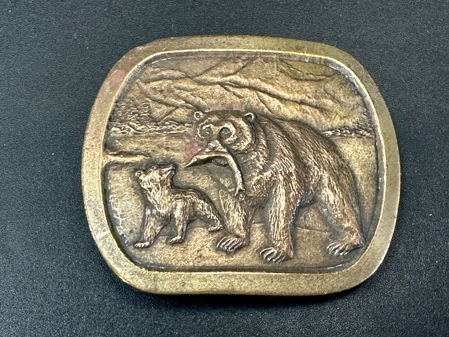 Black Bear with Cub learning to Fish vintage Indiana Metal Craft belt buckle