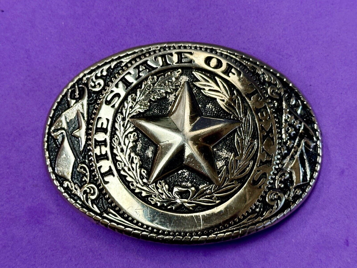 The great state of TEXAS - Tx Star Flag - Silver tone vintage belt buckle