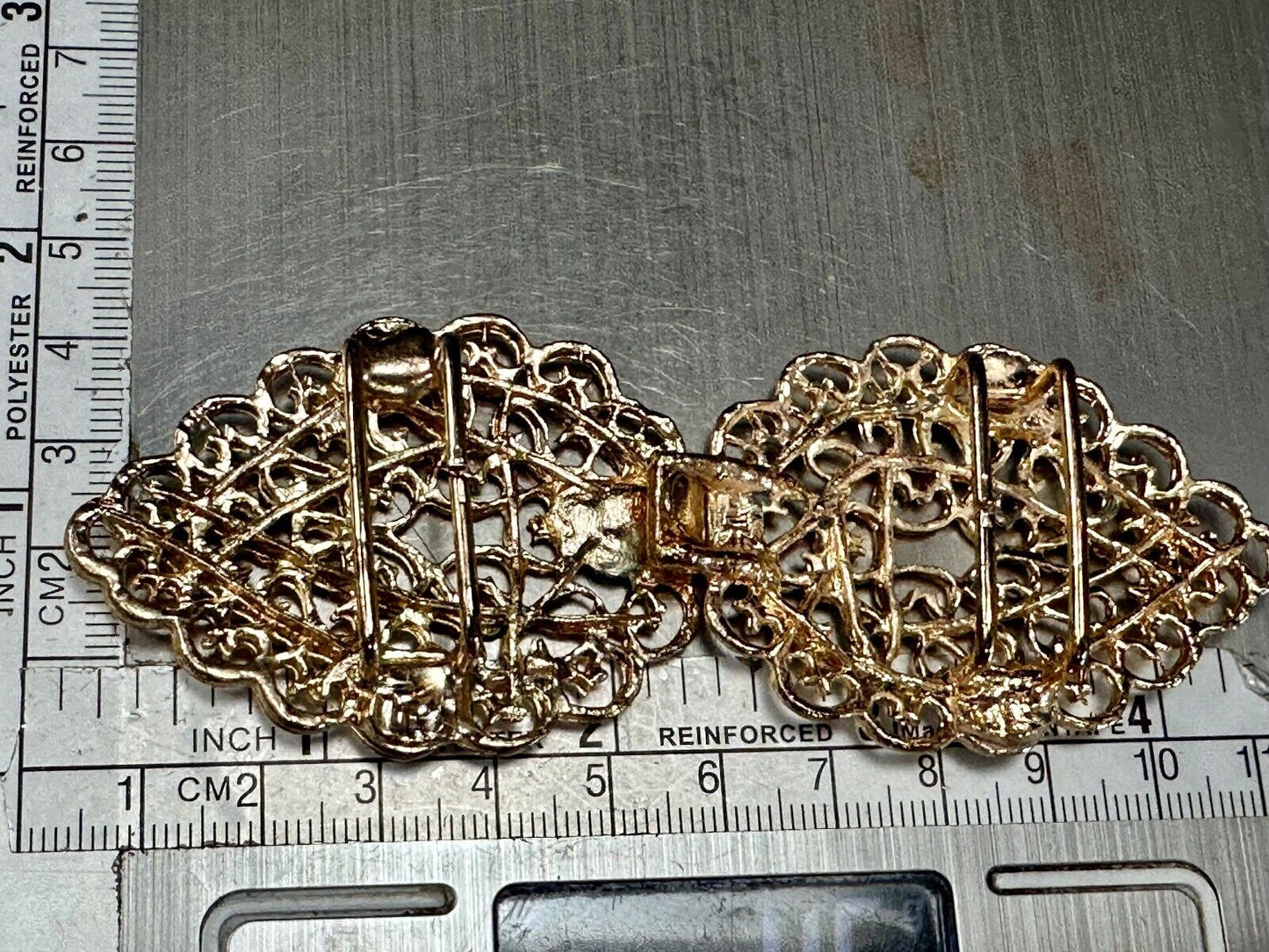 2 Pc interlocking Ribbon Filigree Open Cut-Out Gold Tone Small Belt Buckle