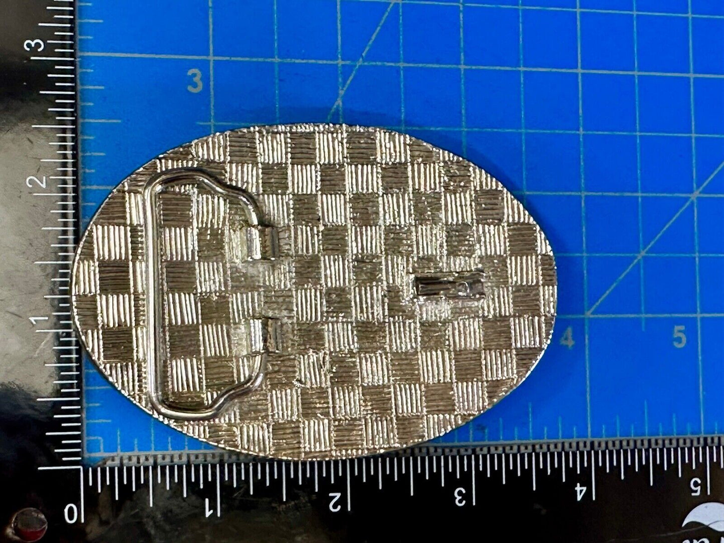 Vintage Appearance silver tone oval Belt Buckle - missing a few Rhinestone's