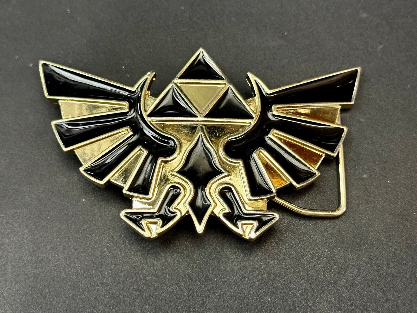 The Legend Of Zelda Black Golden Crest Triforce Nintendo 2012 Belt Buckle Hylian