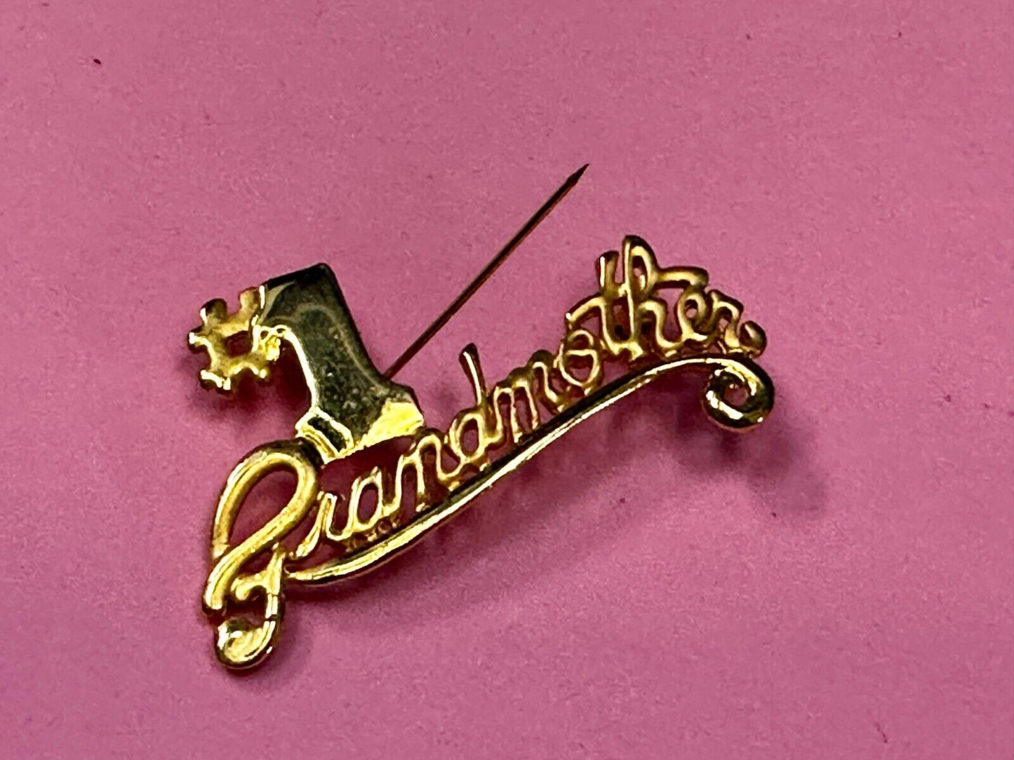 #1 Number One Grandmother Love Gift Gold Tone Vintage Brooch Pin
