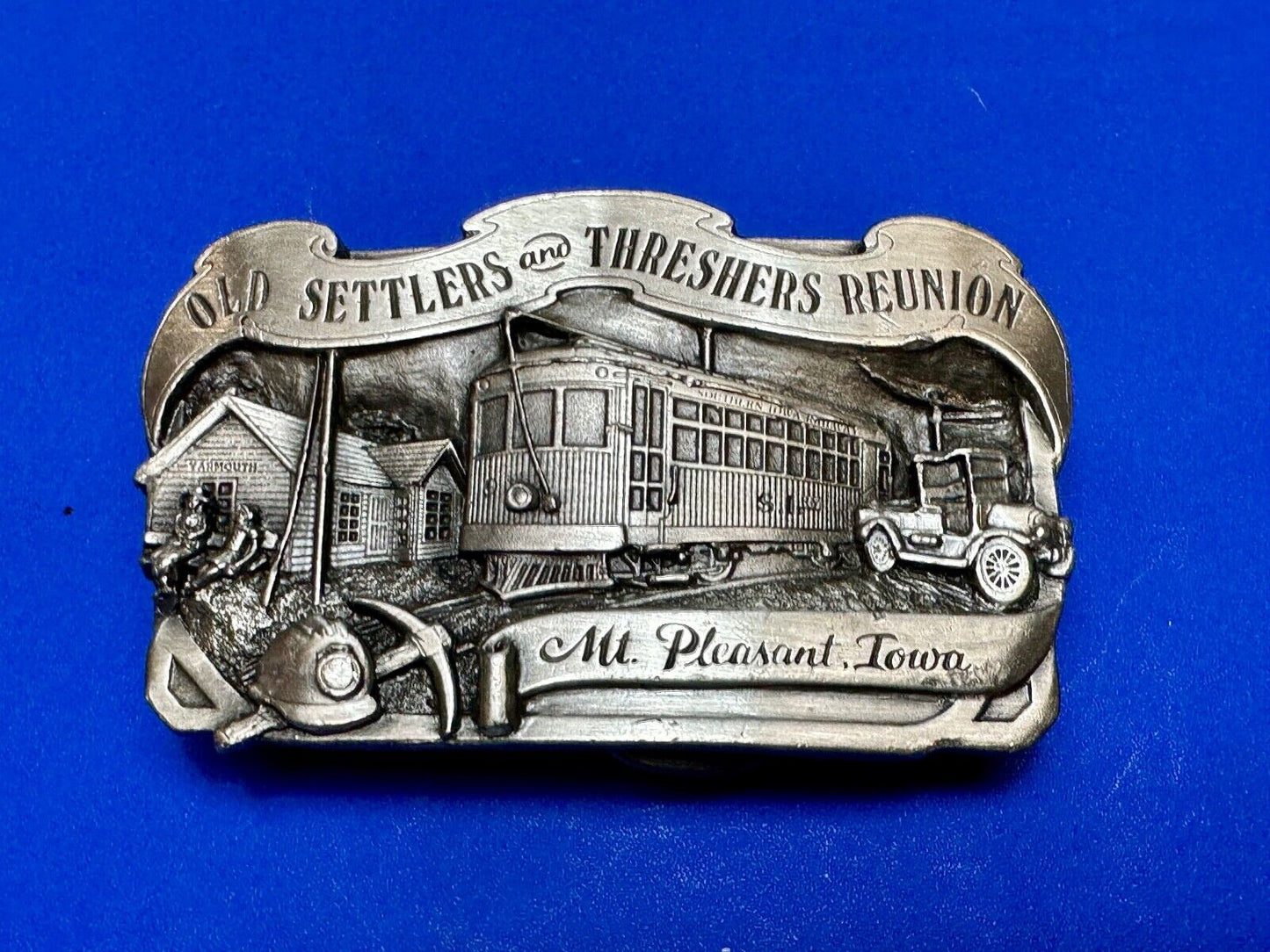 1984 Old Settlers and Threshers Reunion Midwest Belt Buckle Mt Pleasant Iowa