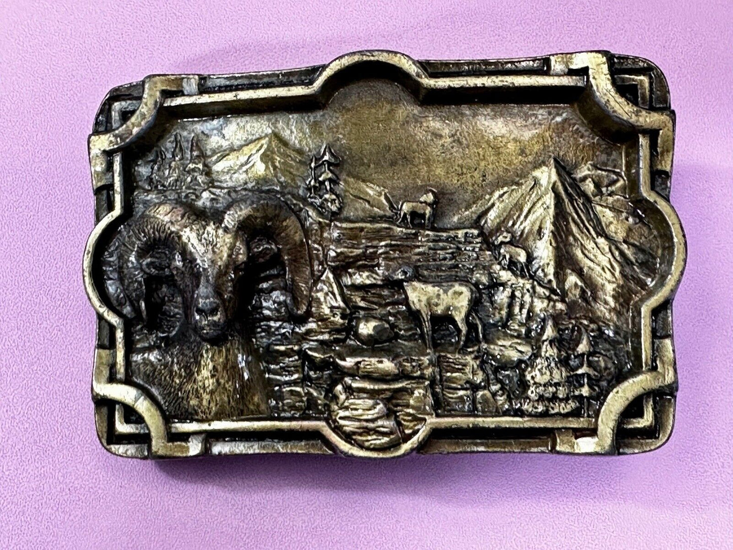 Bighorn Ram Mountain Goat Sheep Wildlife Scene Vintage Hand Cast? Belt Buckle