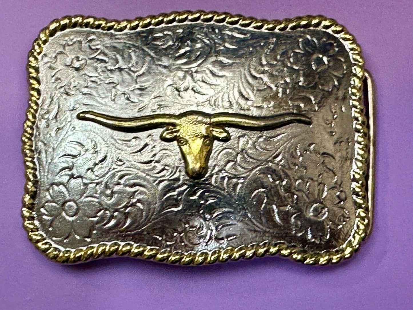 Texas Longhorn Cow Steer flower swirl Belt Buckle w/ thick rope boarder