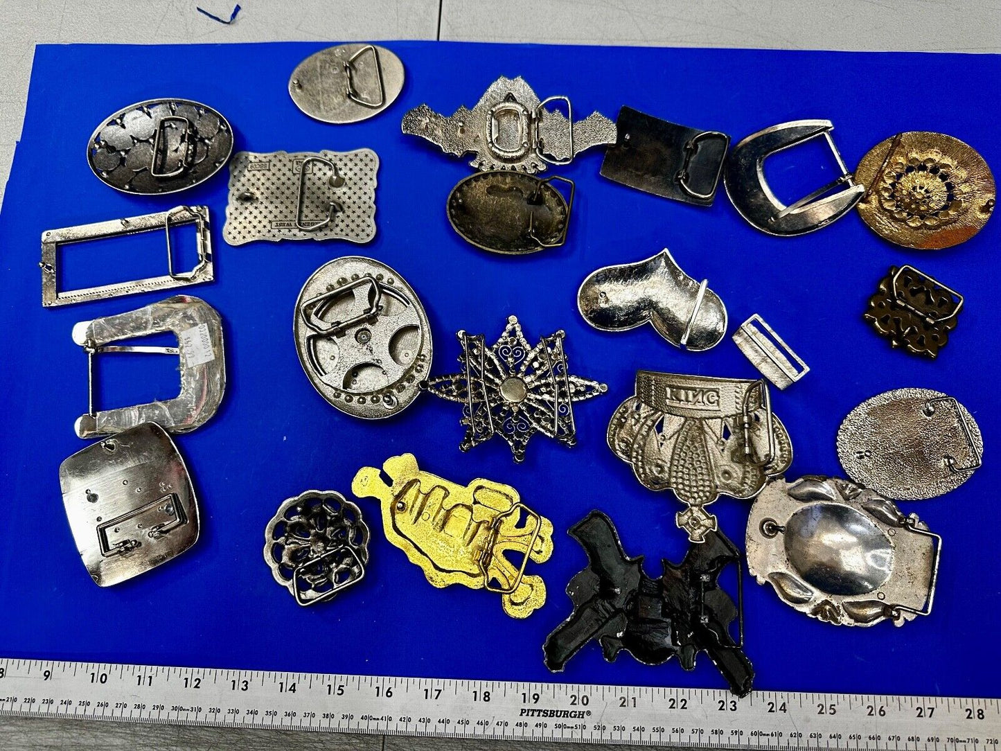 21 Bulk Lot Junk Drawer Grab Bag of REPAIR Belt Buckle - Missing Rhinestone's