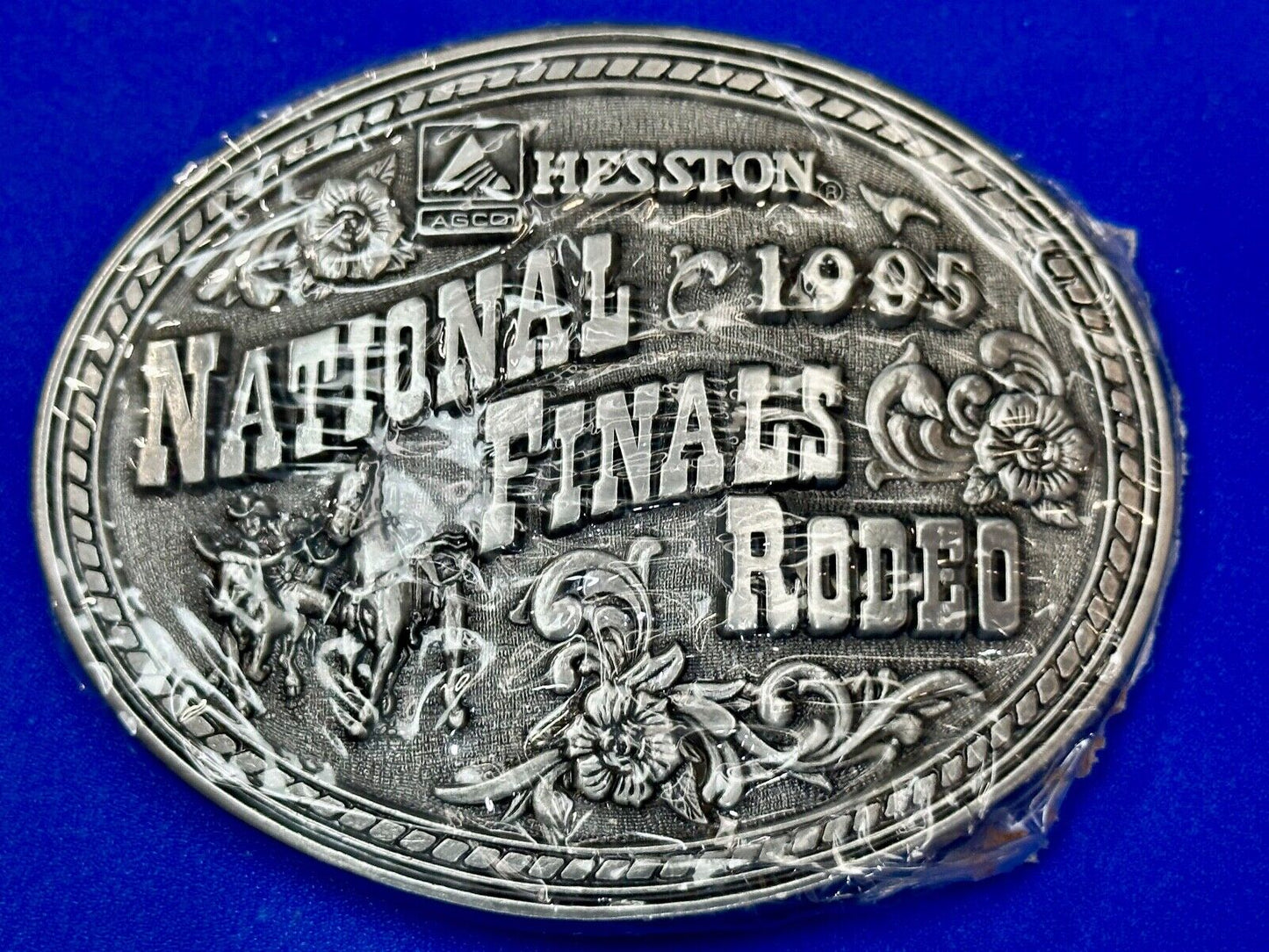 1995 Hesston National Finals Rodeo NFR Collector Award Design Medals Belt Buckle