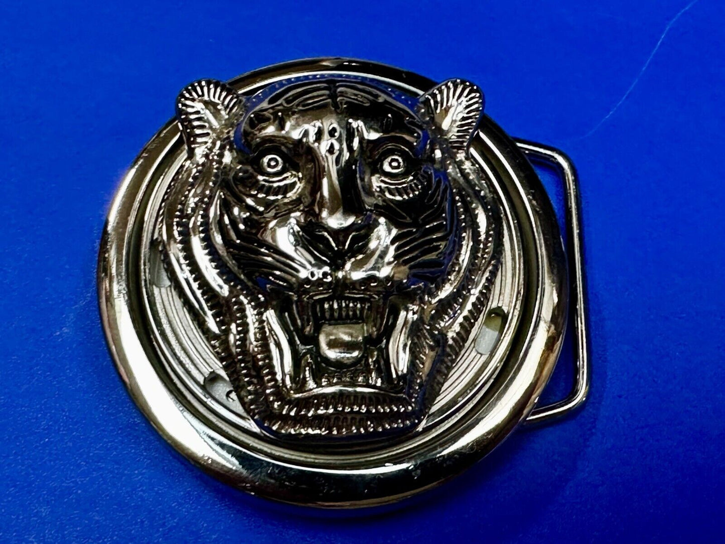 Tiger Lion's Head Figural Silver Tone Silver Color Belt Buckle - No batteries