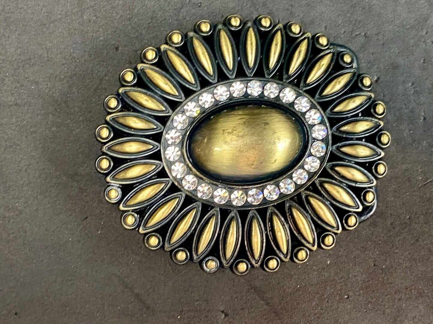 Beautiful southwest vibe layered belt buckle with ring of rhinestones