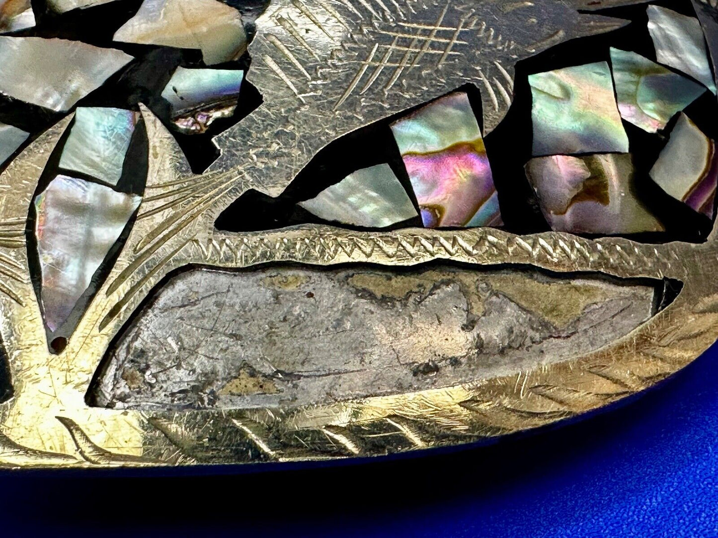 Swordfish with Abalone Shell Inlaid Western Belt Buckle - missing shell to repar