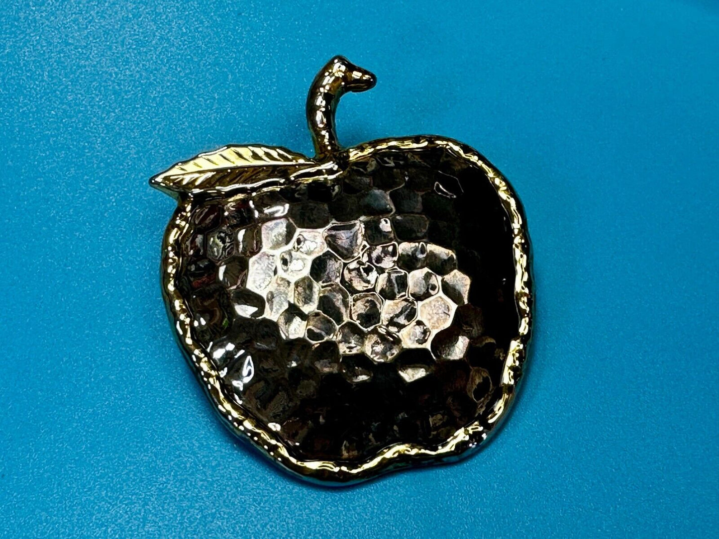 Apple Fruit Shape Hammered Texture Silver Tone Brooch Pin Signed by Best