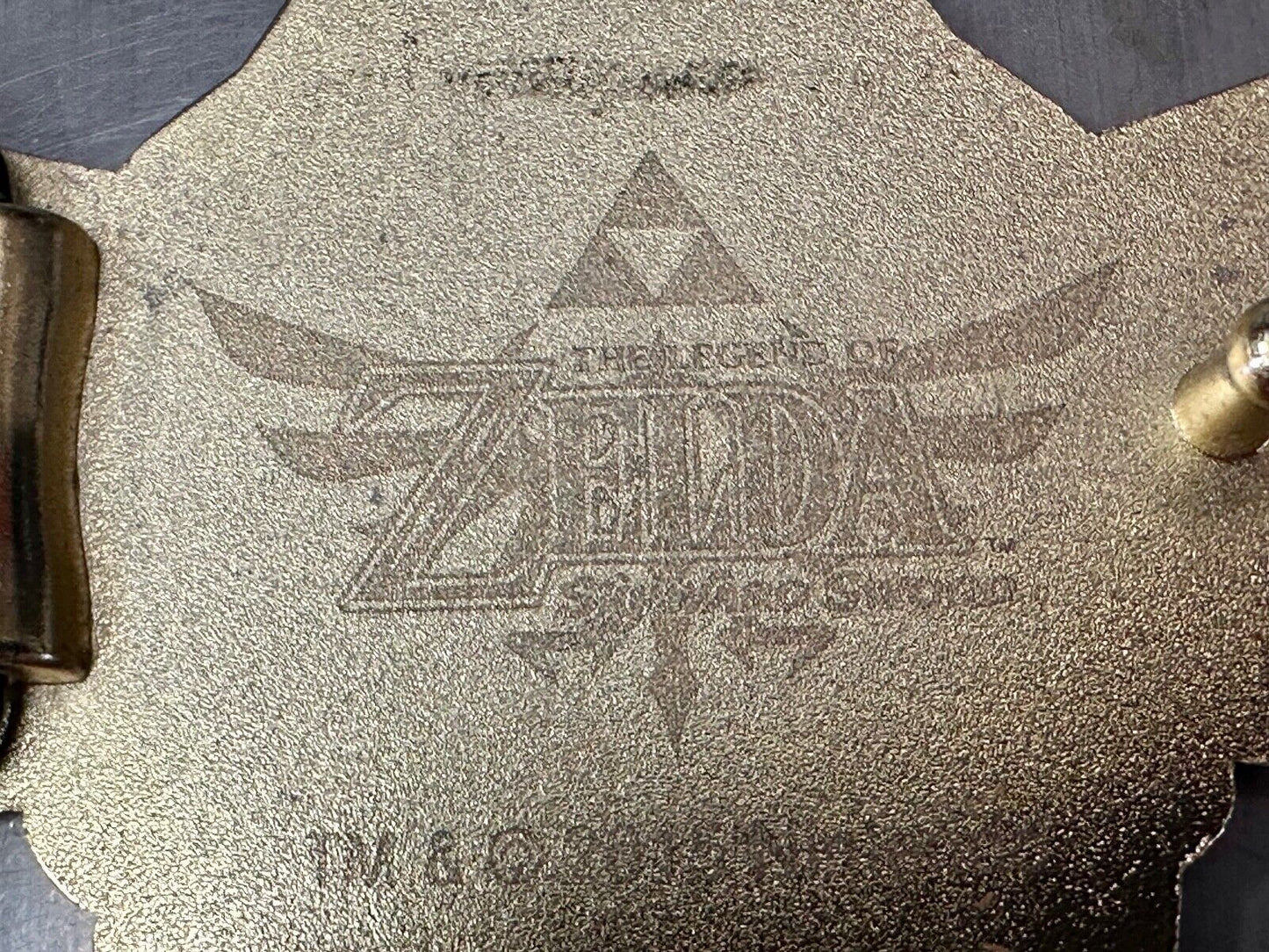 The Legend Of Zelda Black Golden Crest Triforce 2015 Nintendo Belt Buckle Hylian