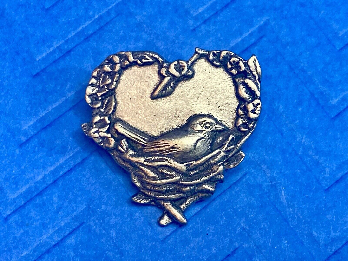 Bird Lovers! Birds & Blooms Heart Shaped Nest Pewter Brooch Pin 2004