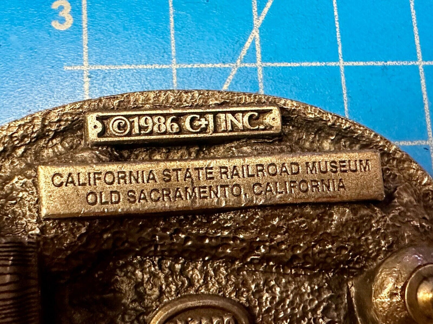 The Covered Wagon Western Pacific Train RR F7 913 EMD VTG 1986 Belt Buckle by CJ