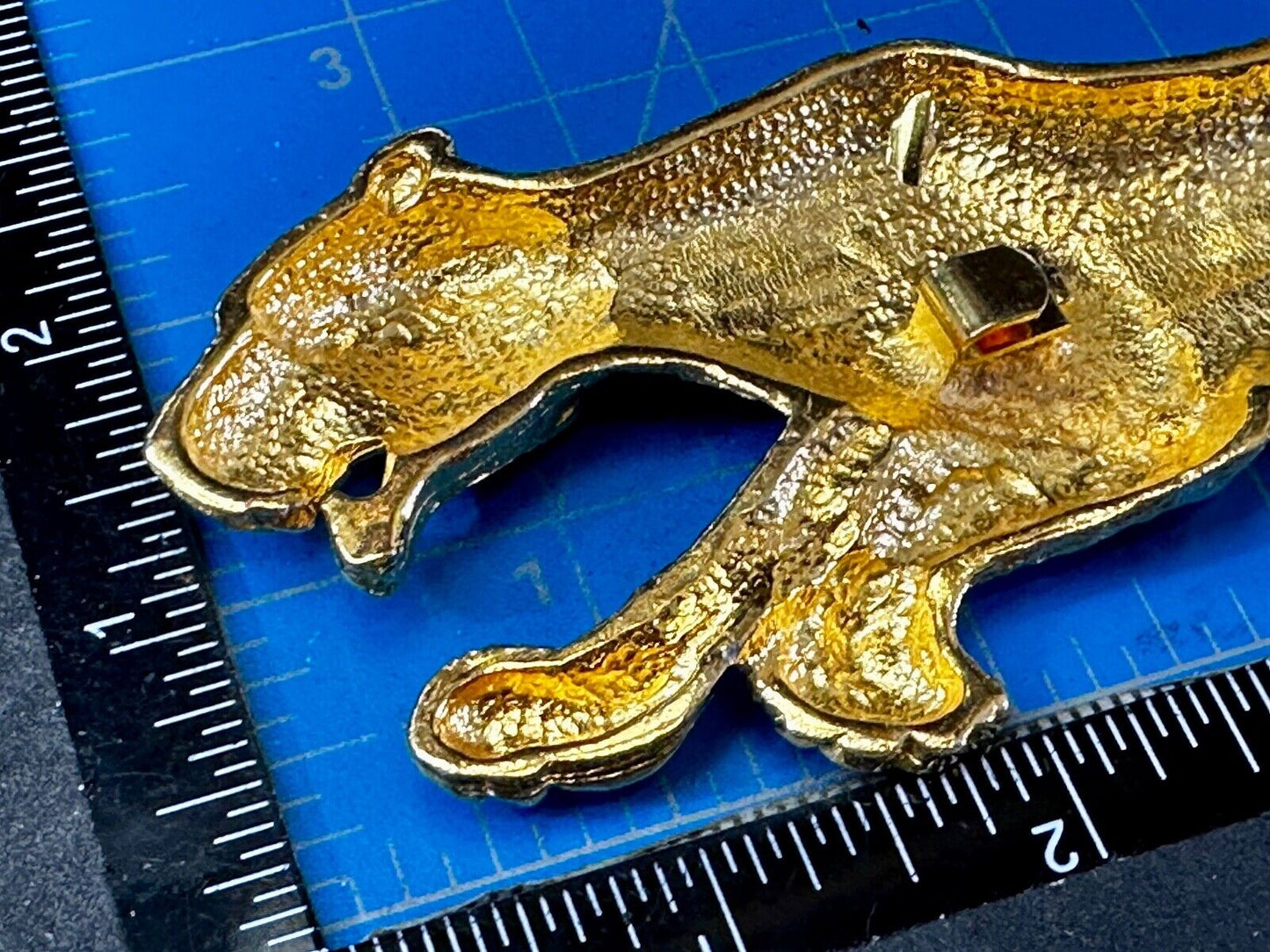 Badger? Leopard - Vintage Animal 6" Wide Gold Tone Vintage Belt Buckle