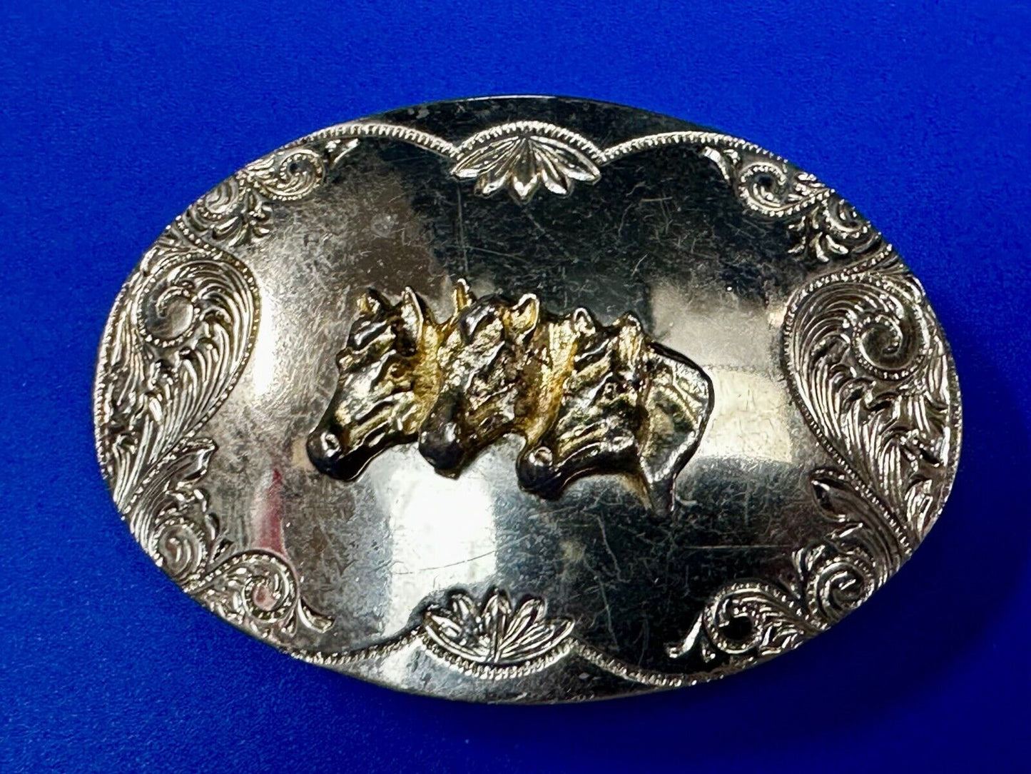 Three Horse Heads - Vintage Western Ornate Reflective Oval Two Tone Belt Buckle