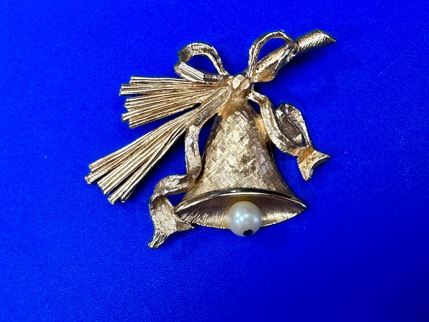 Bell & Pearl Ringer - Napier Signed Vintage Gold Tone Brooch Pin