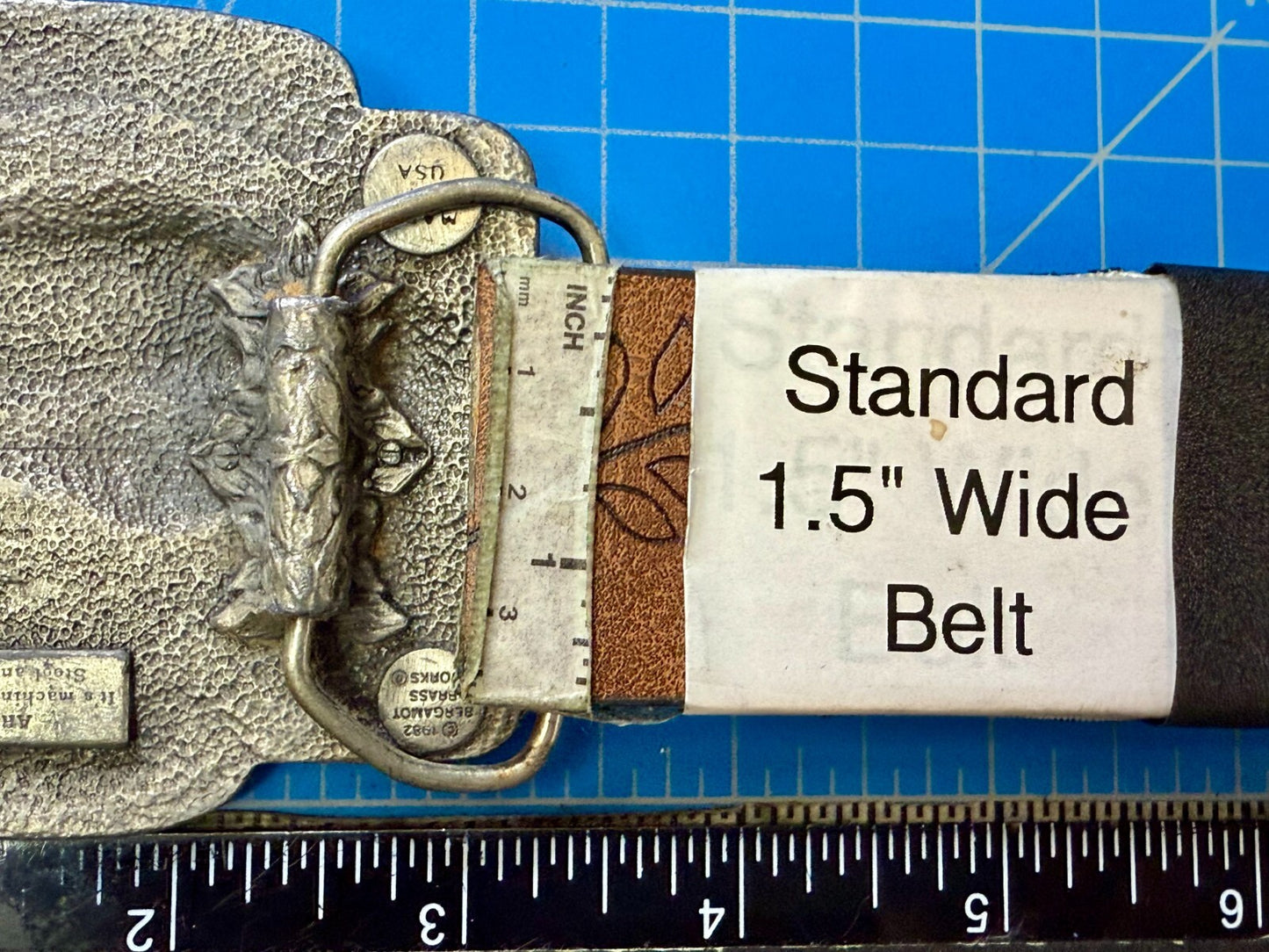 Bergamot U.S. Army K-132 Tank Flag Vtg. 1982 United States Military Belt Buckle