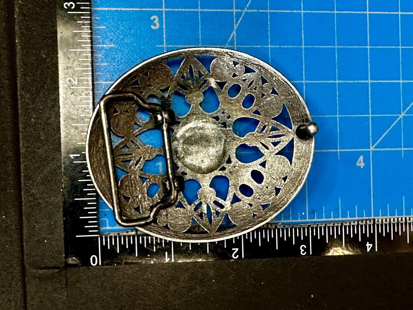 Beautiful Flower Design Rhinestone Accent Open Work Women's Belt Buckle