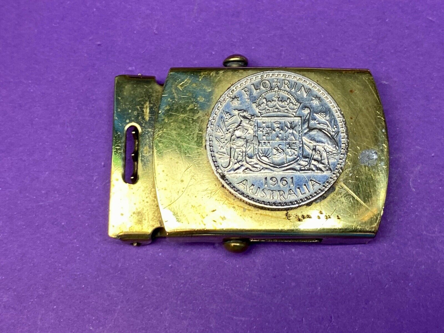 1961 AUSTRALIAN SILVER ONE 1 FLORIN mounted in Coin Collectors belt buckle