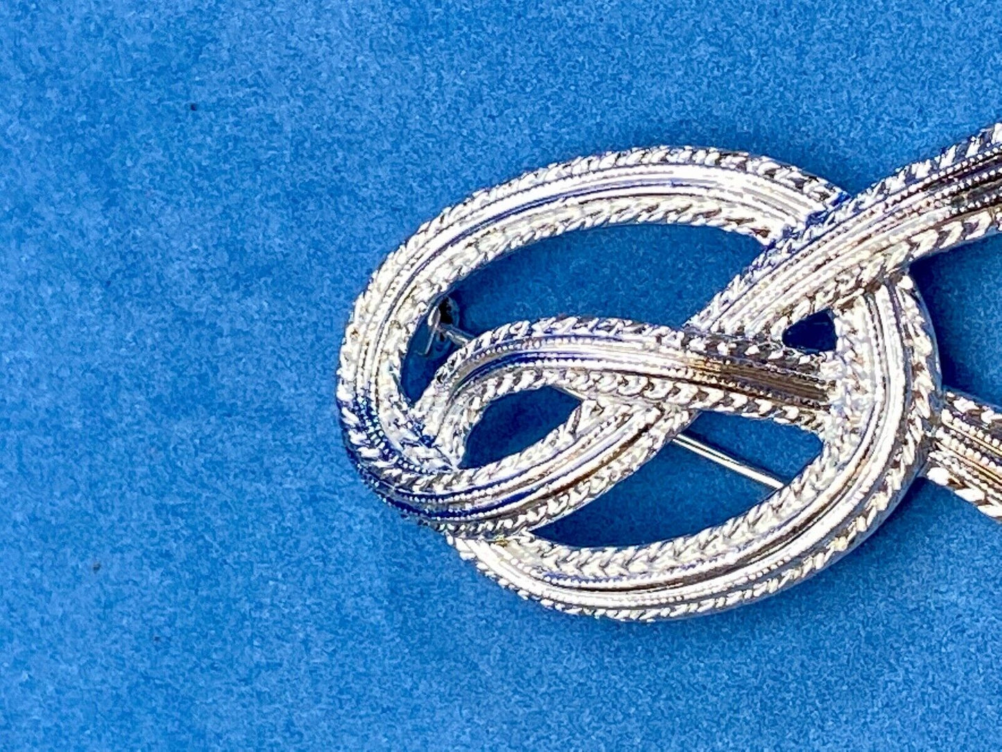 Vintage Emmons Knotted Bow Silver Tone Retro Costume Jewelry Brooch Pin