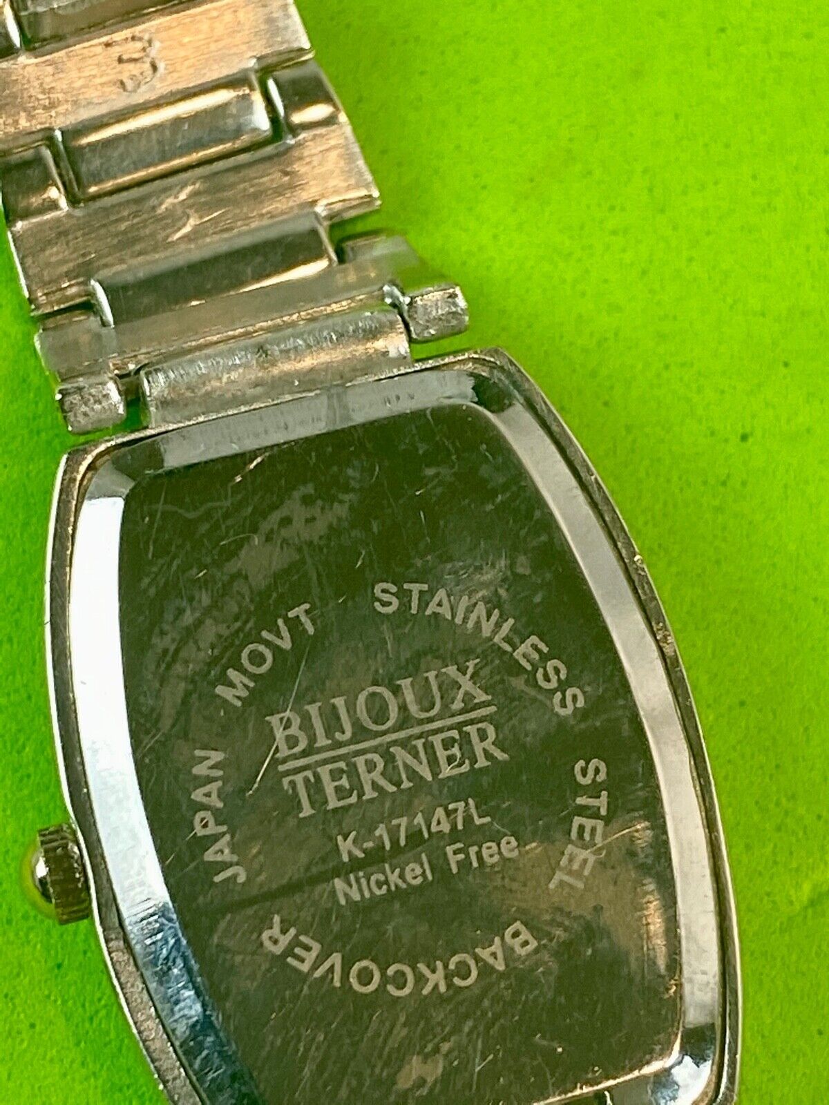 Bijoux Terner K-17147L Silver Tone Women's Watch Fresh Battery, Working Well!