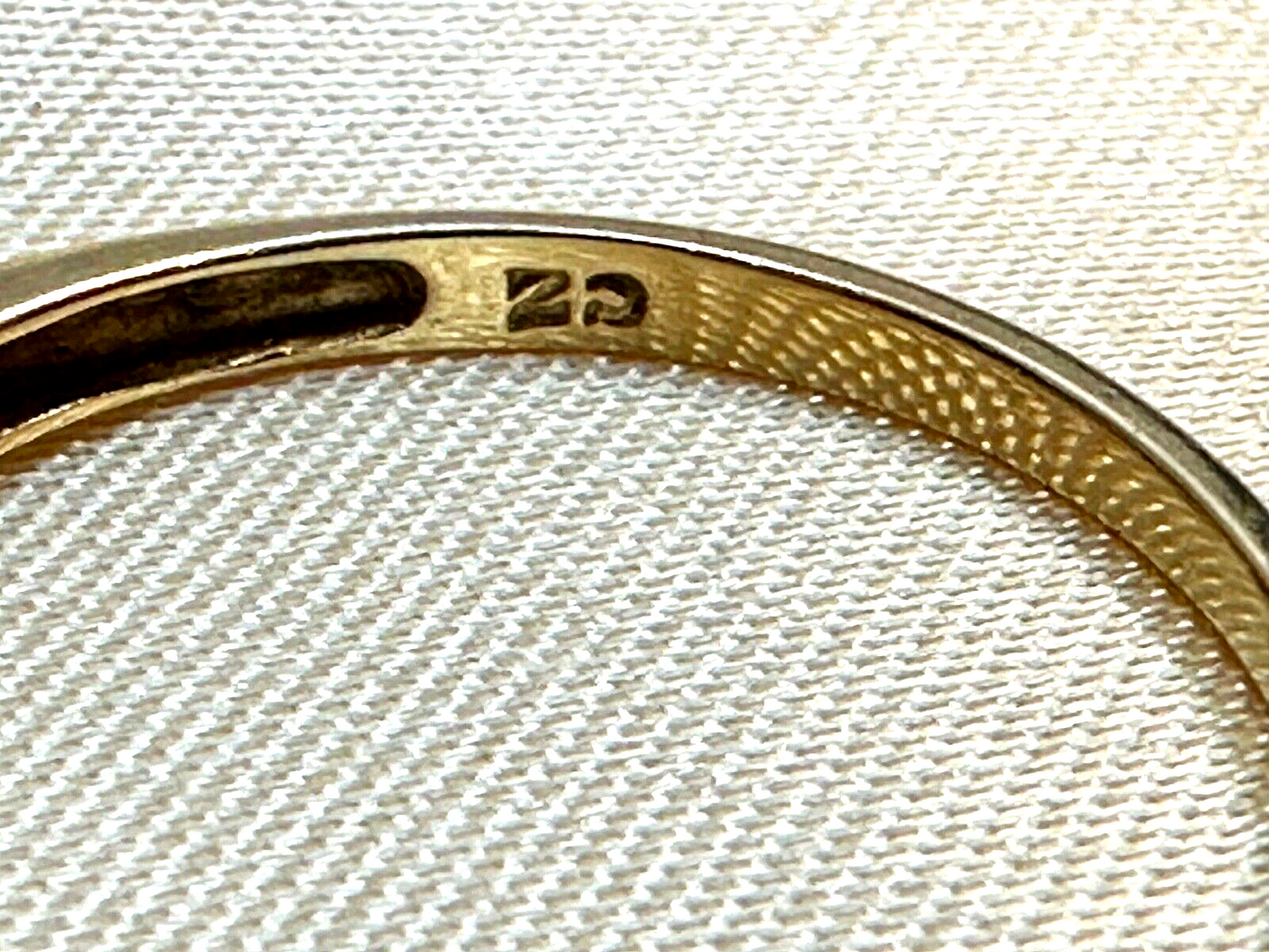 10K Gold 7-Stone Bar Setting Anniversary Ring Band CZ 1.3g Signed CRP 7 3/4 8