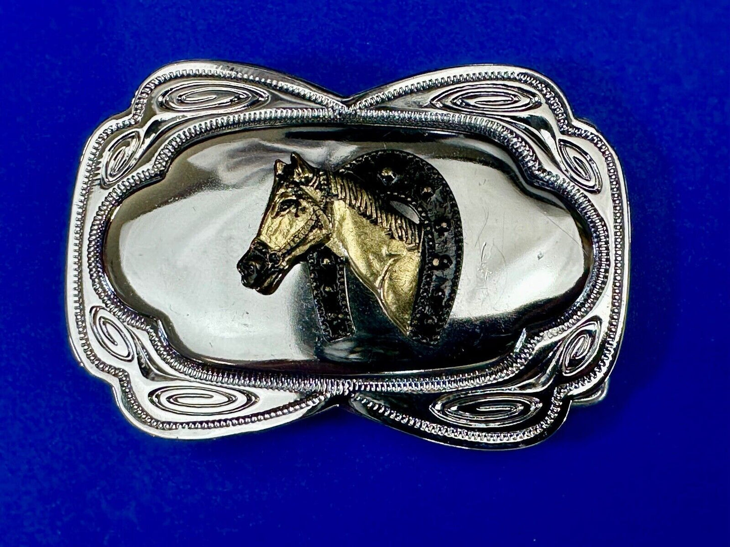 Beautiful NOS Horse head / lucky horseshoe - two tone reflective belt buckle