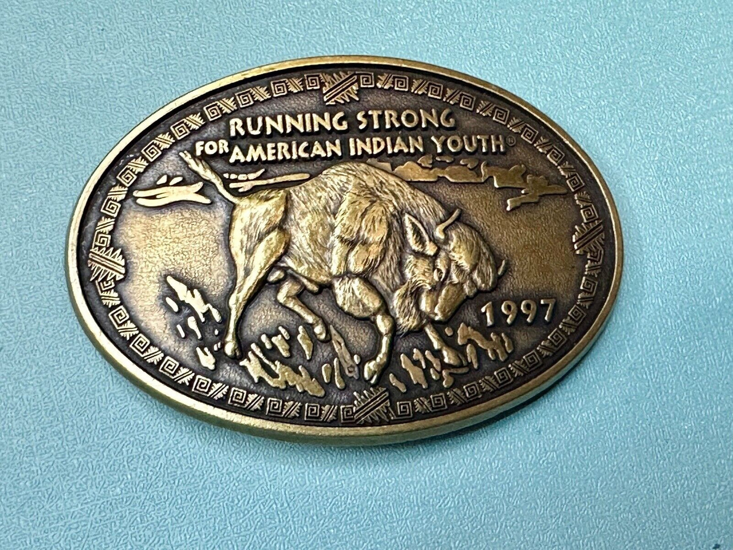 1997 RUNNING STRONG FOR AMERICAN INDIAN YOUTH BUFFALO BELT BUCKLE