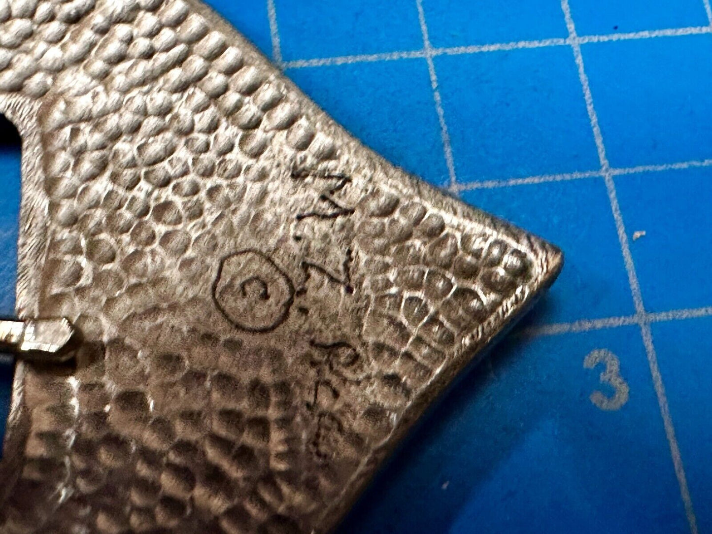 Beautiful Heart Shape Textured Replacement Dress Silver Tone Belt Buckle- MZ RCC