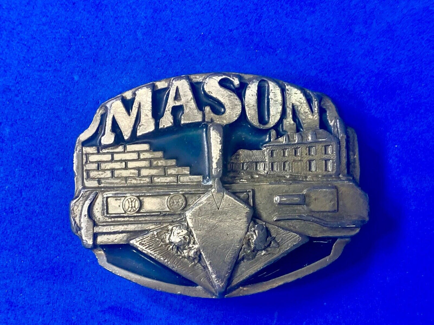 Vintage 1988 Brick Wall Masons Construction Career Job Profession Belt Buckle