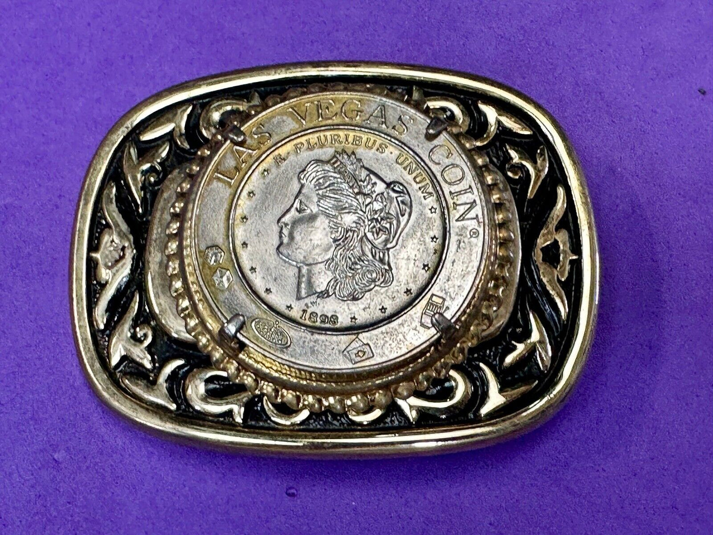 VINTAGE CASINO SOUVENIR LAS VEGAS NEVADA DOLLAR FAUX 1878 COIN METAL BELT BUCKLE