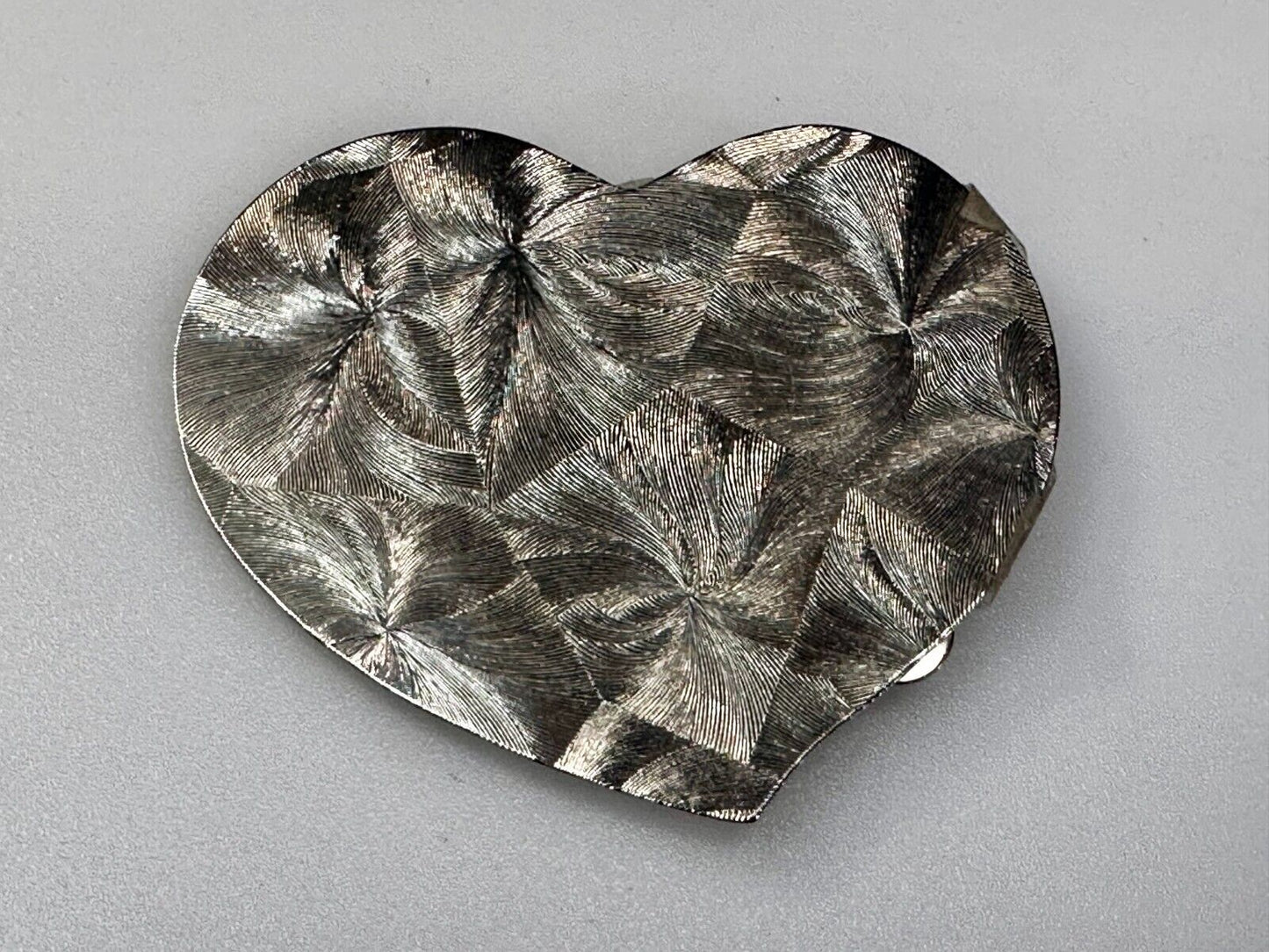 Artisan Heart Shaped Brushed Silver Color Cutout Belt Buckle