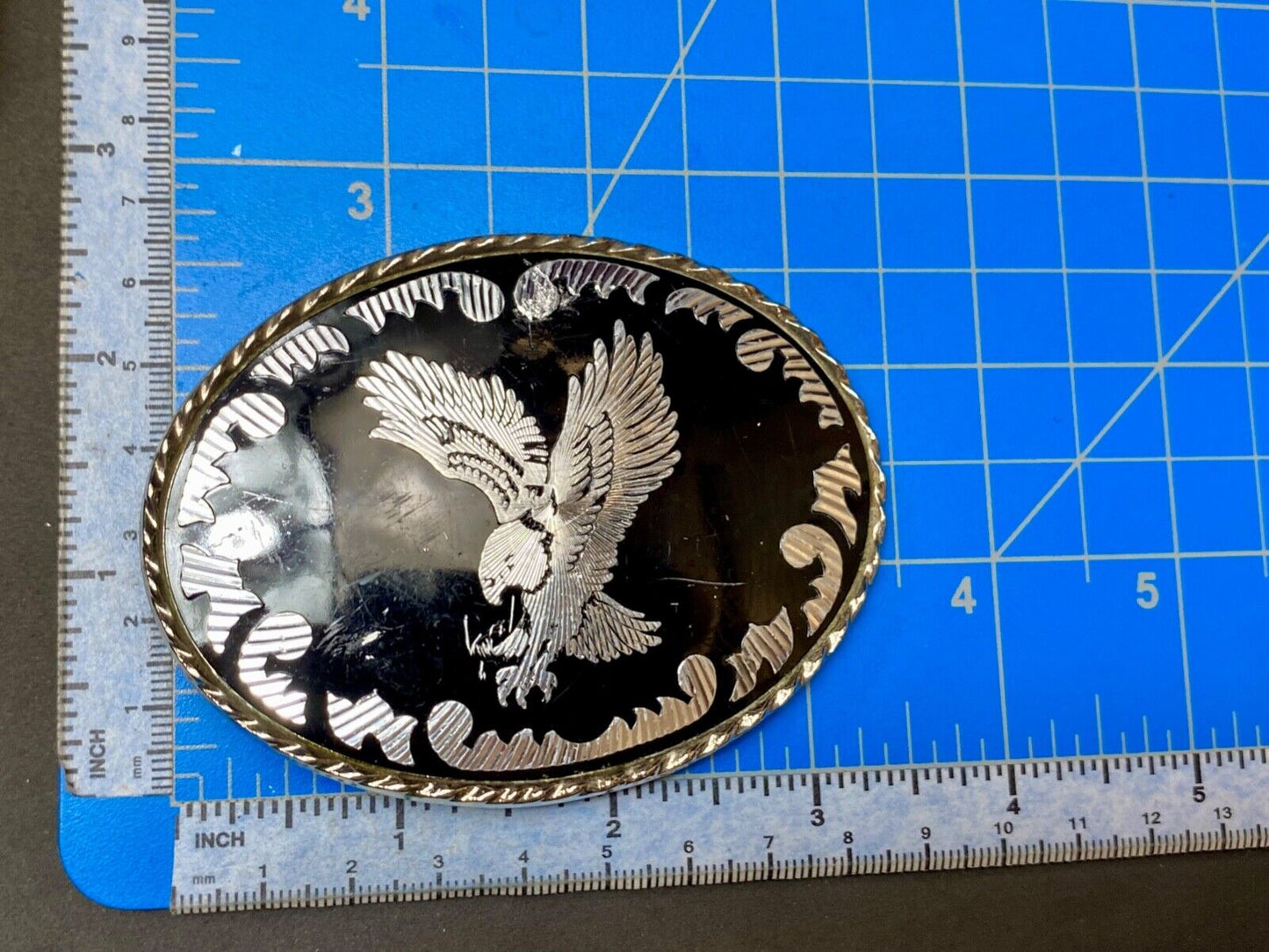 black and silver color Hunting Diving Patriotic Eagle on western belt buckle - W