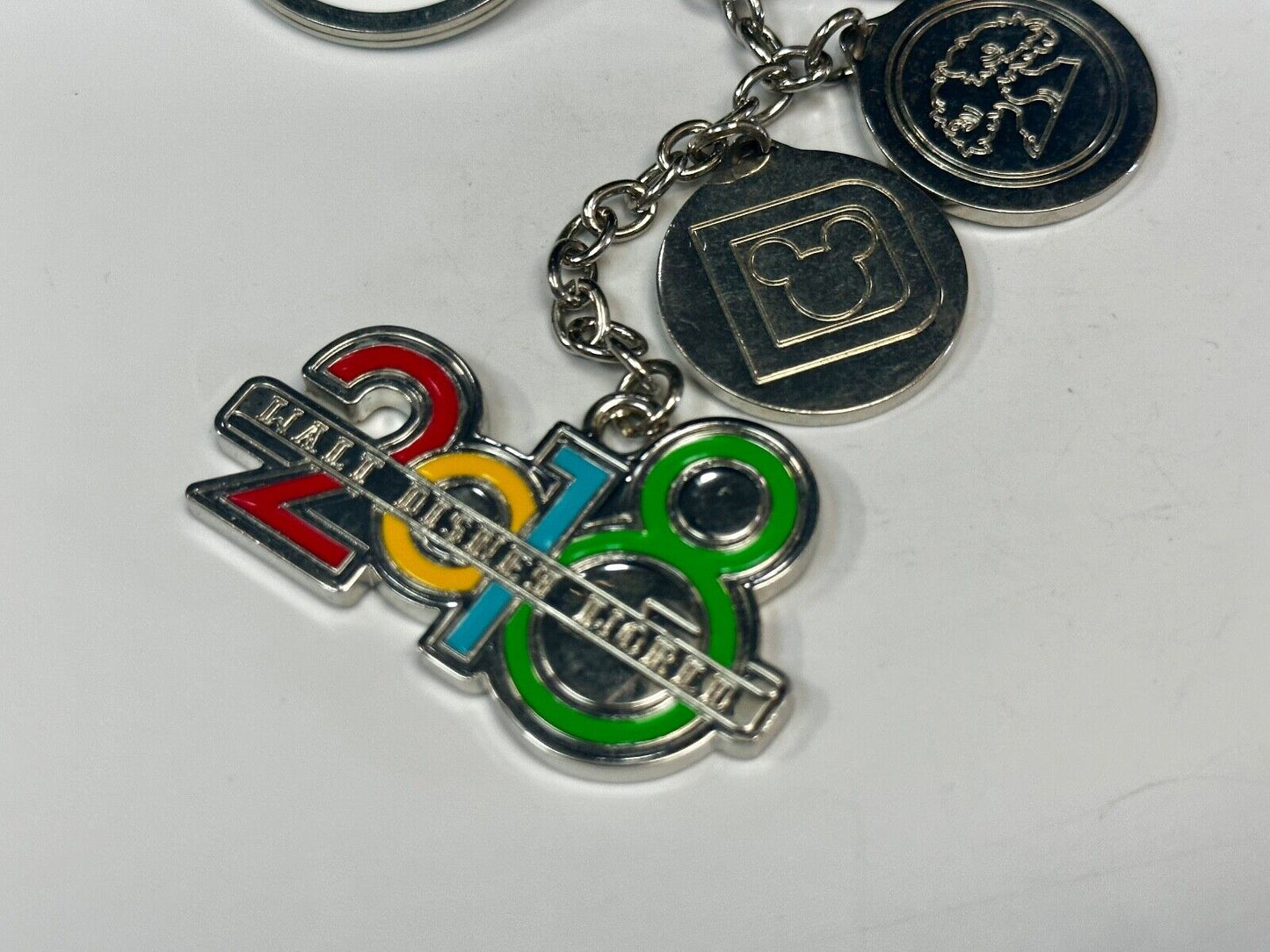 2018 Walt Disney World Souvenir Charm Keychain - Key Ring Chain
