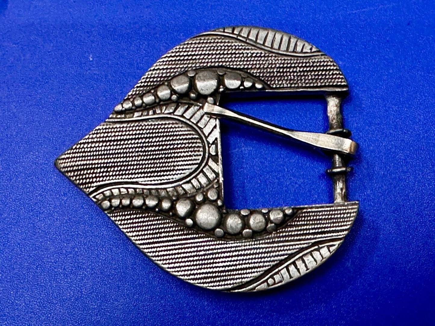 Beautiful Heart Shape Textured Replacement Dress Silver Tone Belt Buckle- MZ RCC