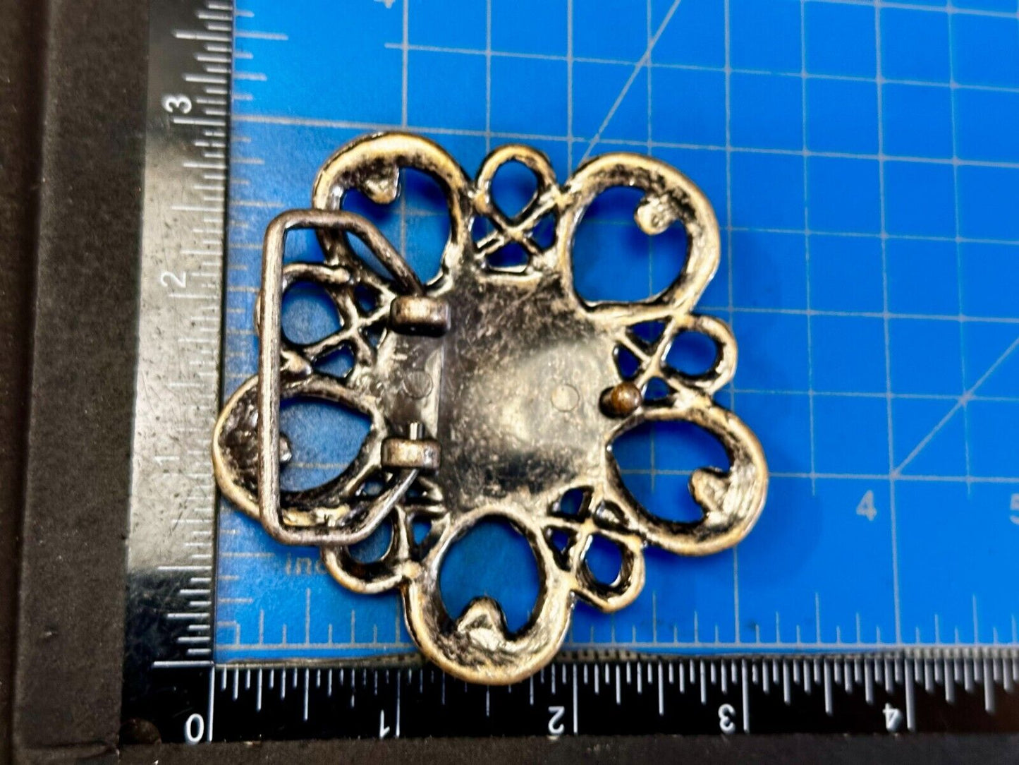 Beautiful Antique? Abstract Swirl Flower See-Through Hippy Vibe Belt Buckle