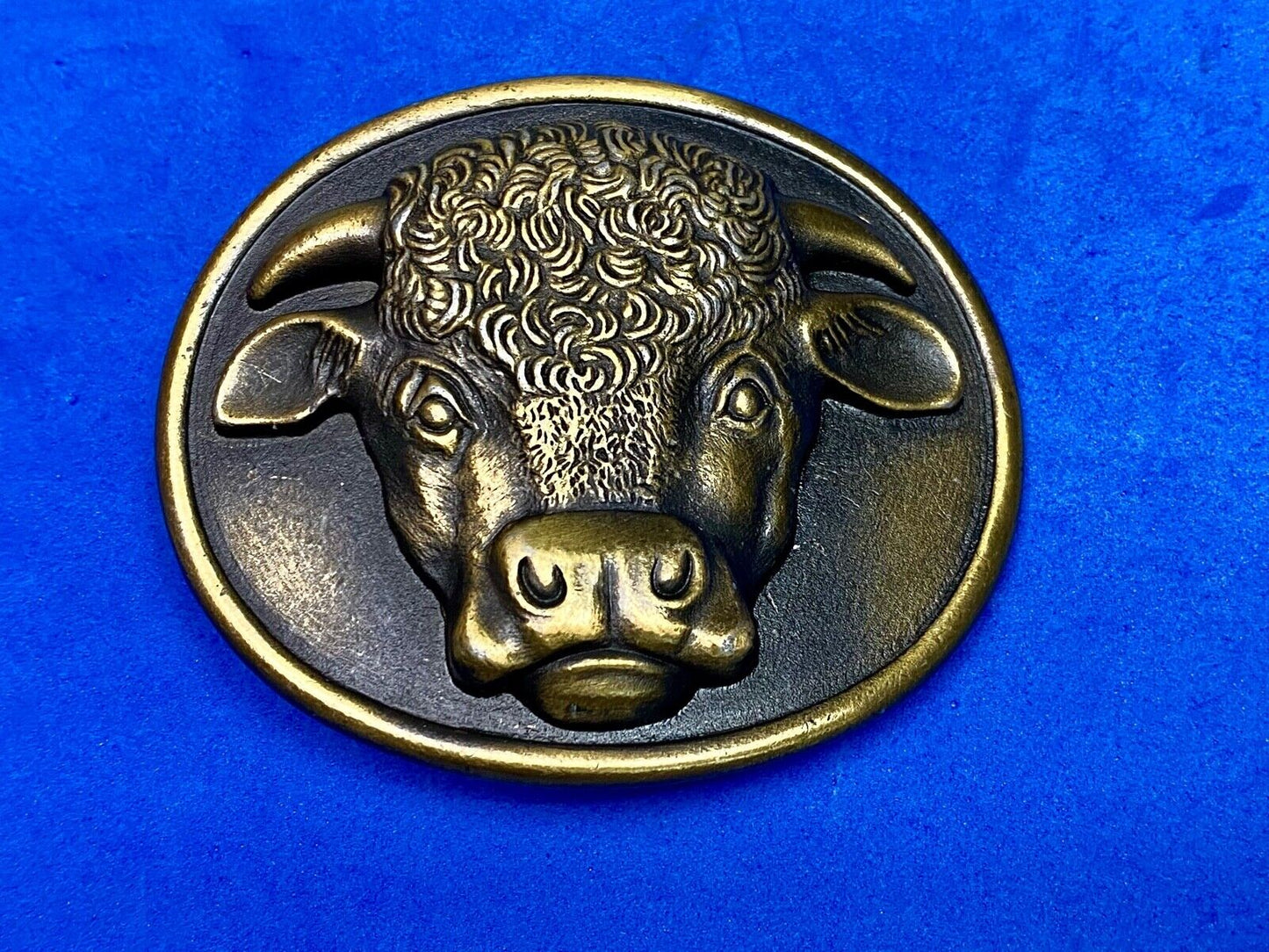 Big Beautiful Cow Head Western Collectable Belt Buckle From Myers-Suzio Signed W