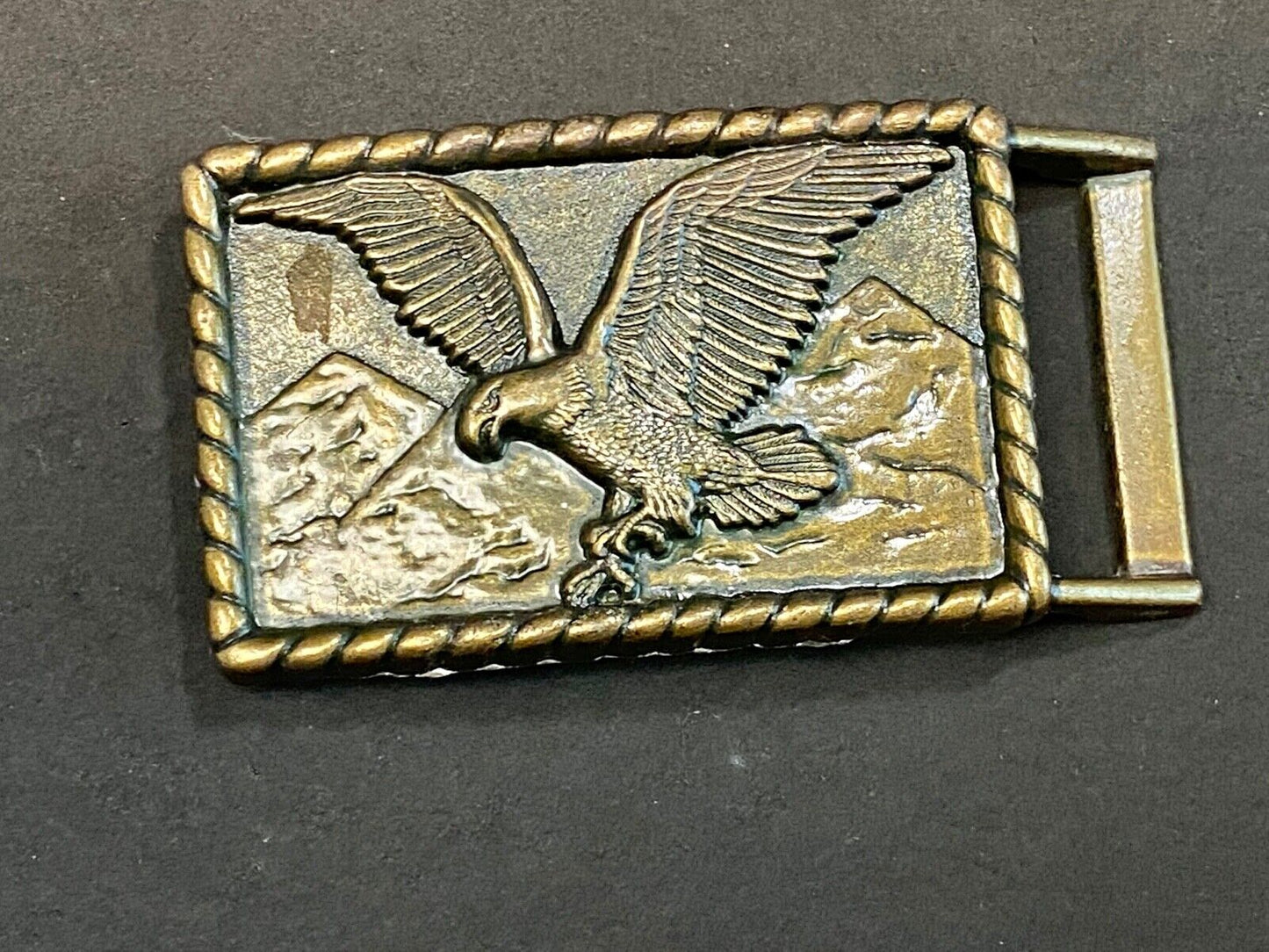 Vintage Soaring Flying Eagle Flying Brass Tone Belt Buckle Mountains Talons