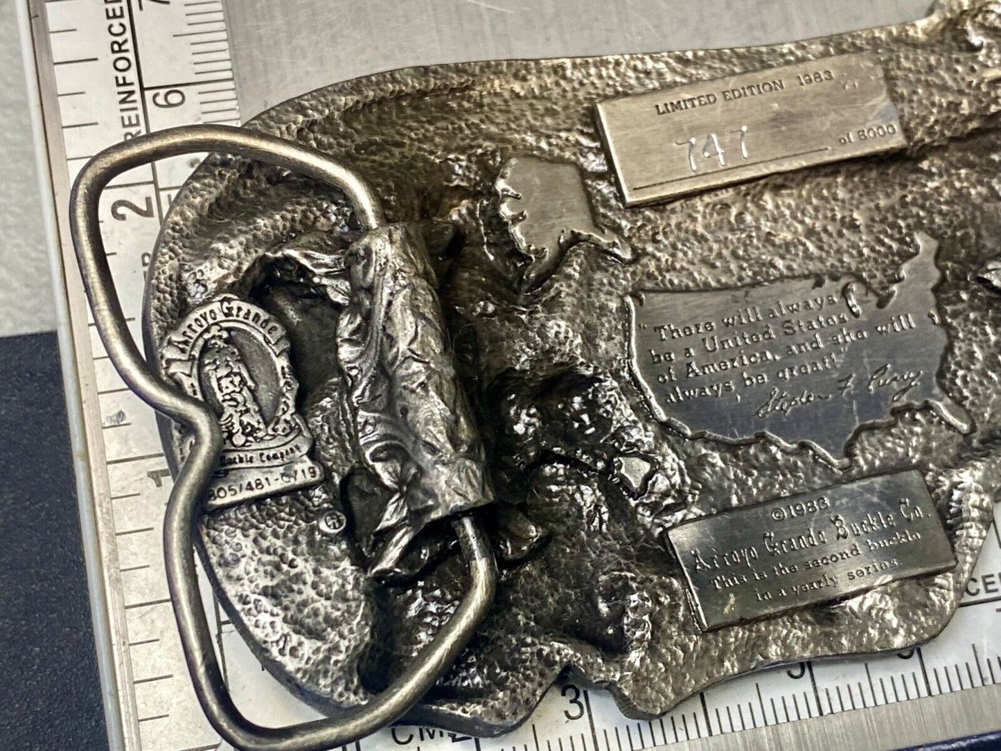 1983 United States of America commemorative flag eagle - map shaped belt buckle