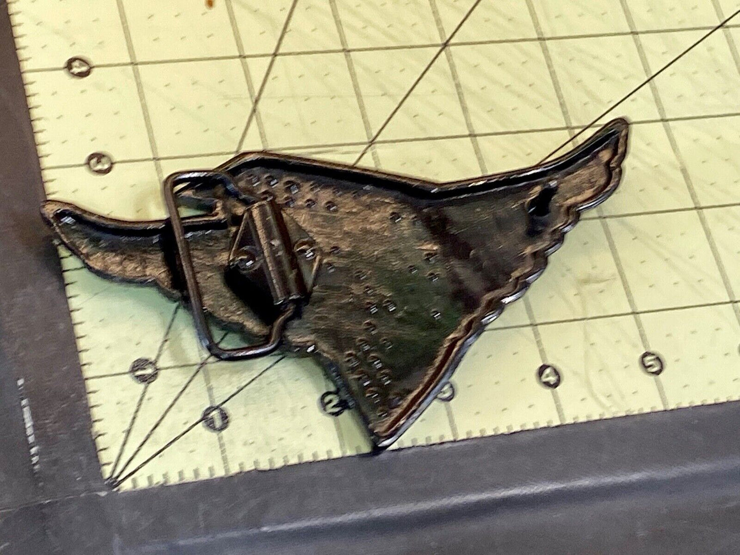 Beautiful Rhinestone? Letter F Shape Logo With Wings