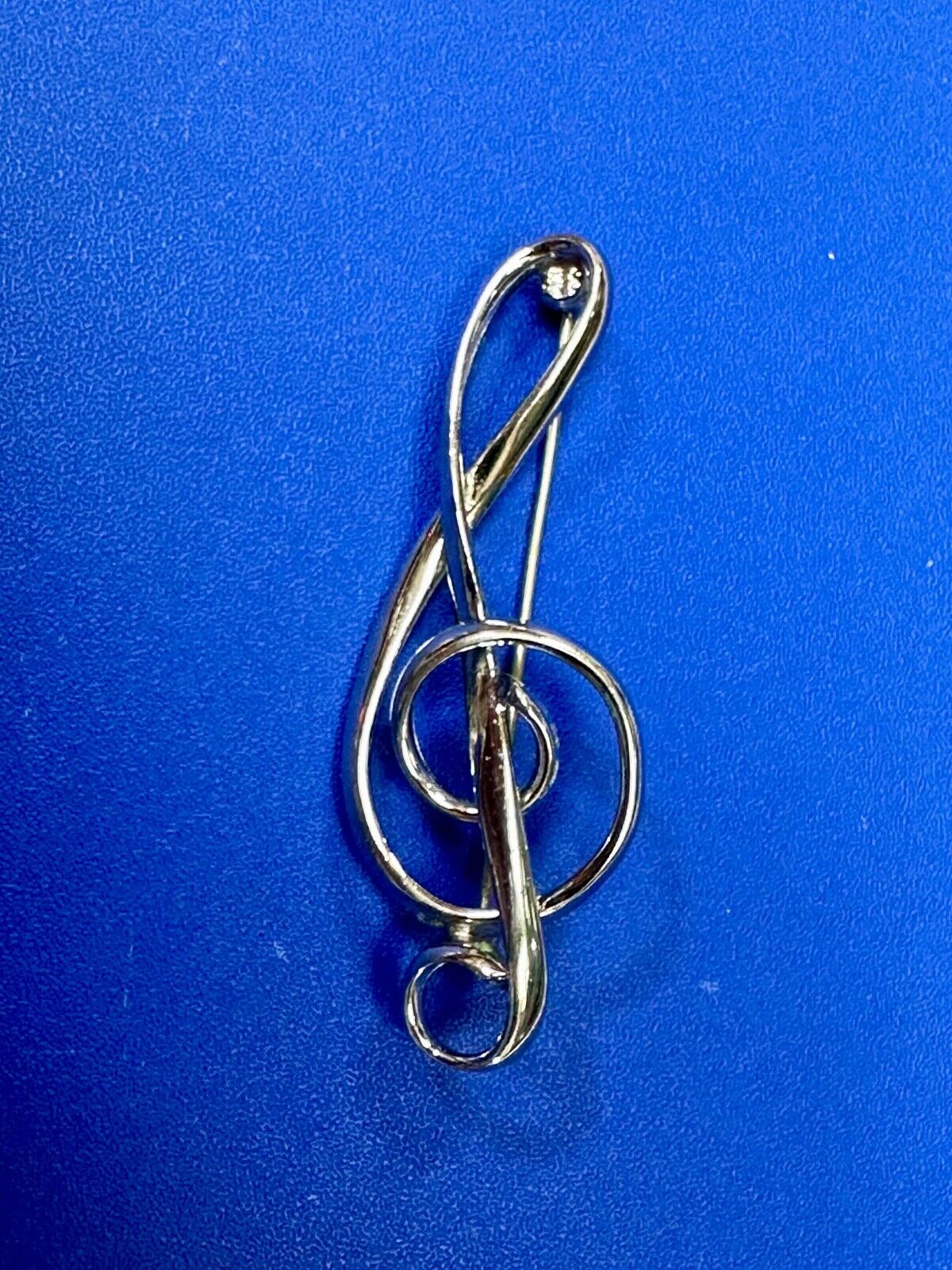 Treble clef music theme signed vintage brooch pin from estate find