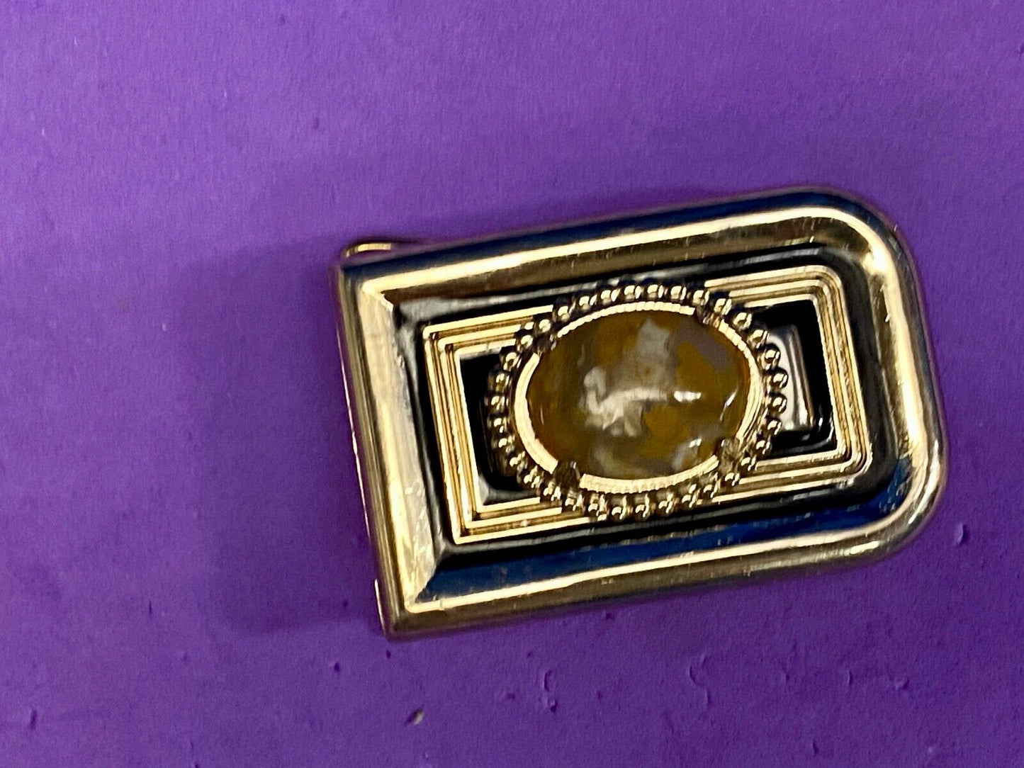 Vintage Cab Cabochon Stone Centerpiece On Small Gold Tone Belt Buckle