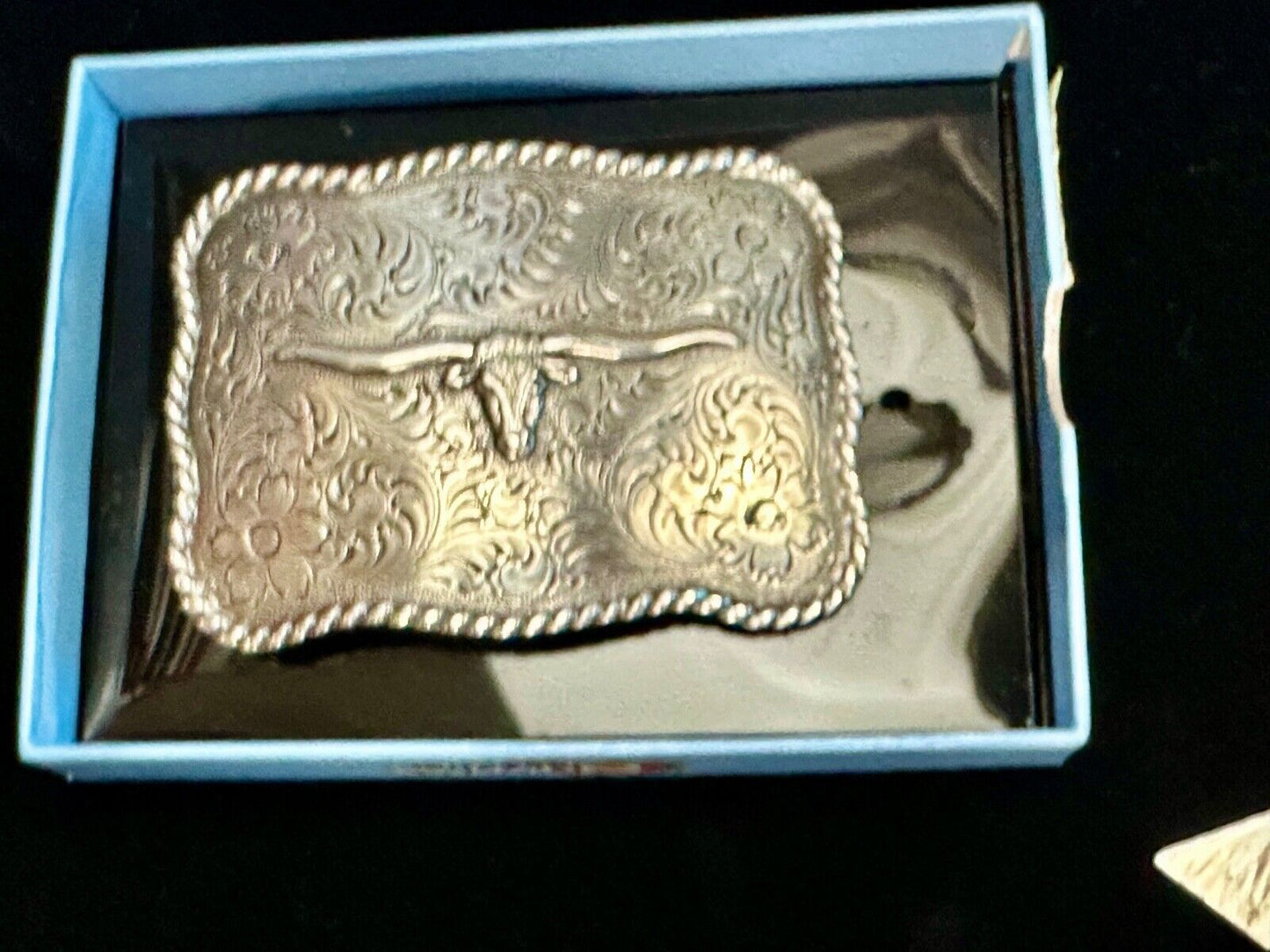 Texas Longhorn Steer Cowboy ornate flower swirl Nocona belt buckle in box
