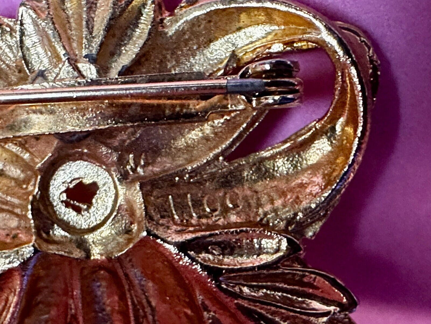 Beautiful Flower W/ Faux? Pearl Center Openwork Gold Tone Brooch Pin Marked 1100