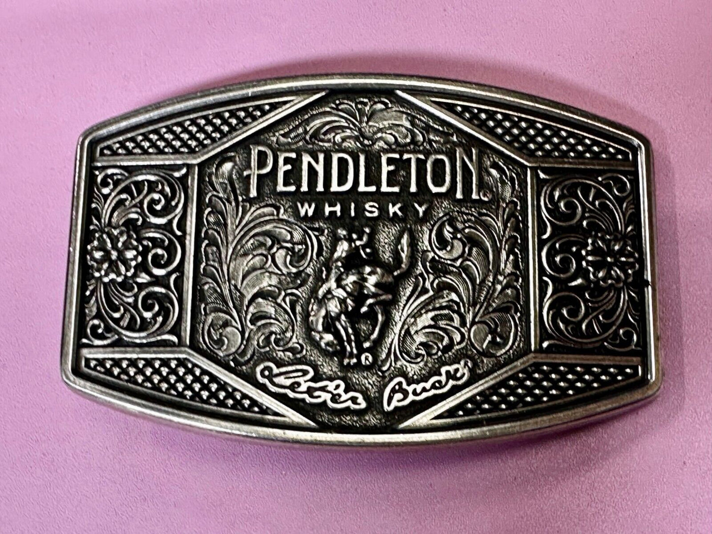 2022 Pendleton Whisky Let'er Buck Montana Silversmith Rodeo NOS Belt Buckle